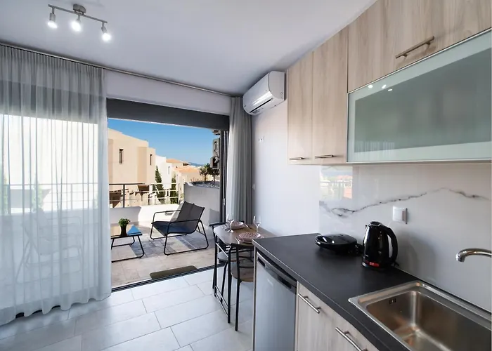 Irene'S Design Apartment Swimming Pool Апартаменты