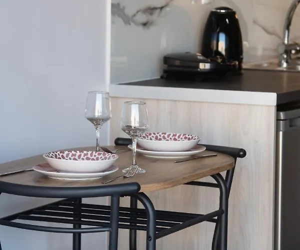 Irene'S Design Apartment Swimming Pool Апартаменты Никиана
