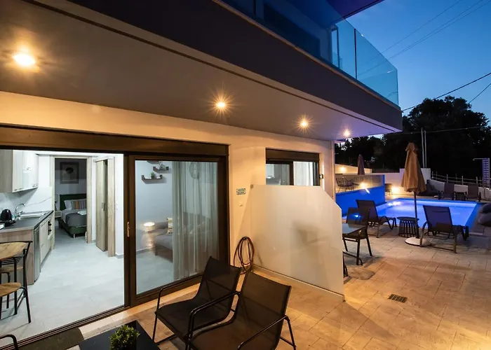 Irene'S Design Apartment Swimming Pool Апартаменты